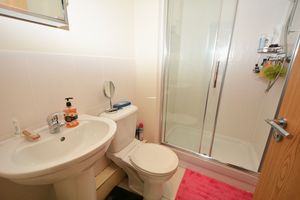 En Suite- click for photo gallery